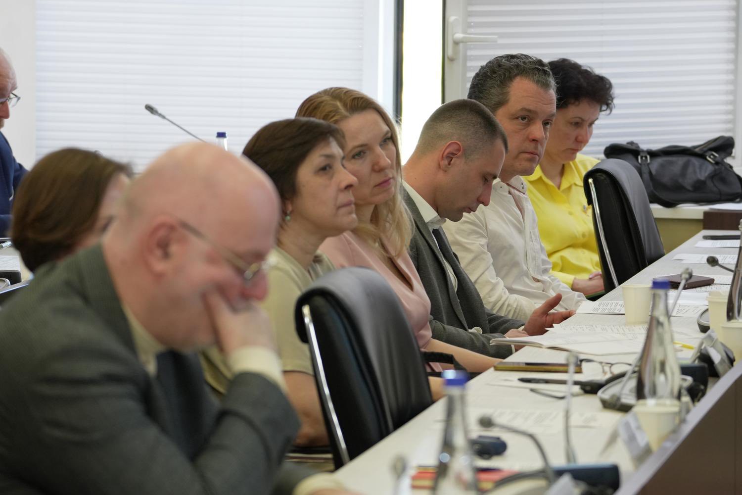 Податкові надходження, цифровізація та податкова медіація: ключові теми зустрічі Лесі Карнаух та бізнес-спільноти. Фото № 5/4