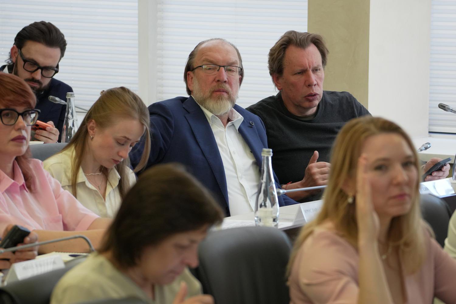Податкові надходження, цифровізація та податкова медіація: ключові теми зустрічі Лесі Карнаух та бізнес-спільноти. Фото № 12/11